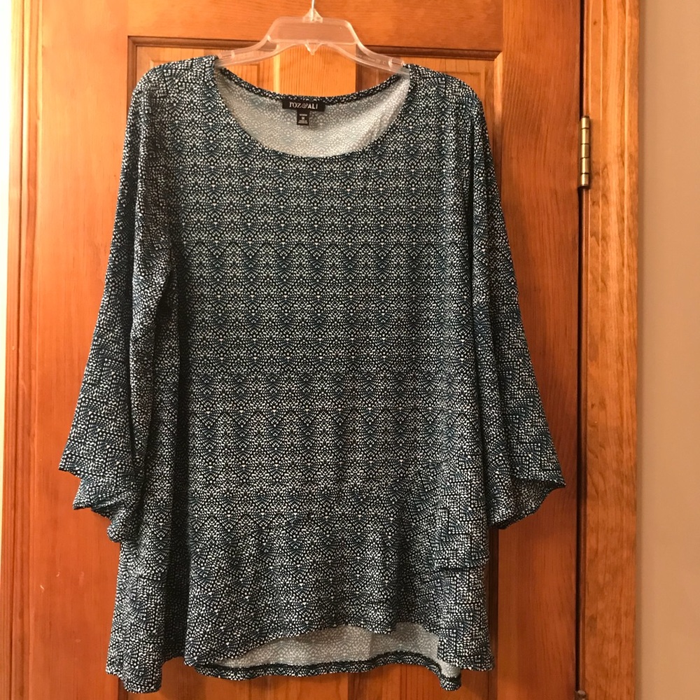 Roz and Ali bundle tops